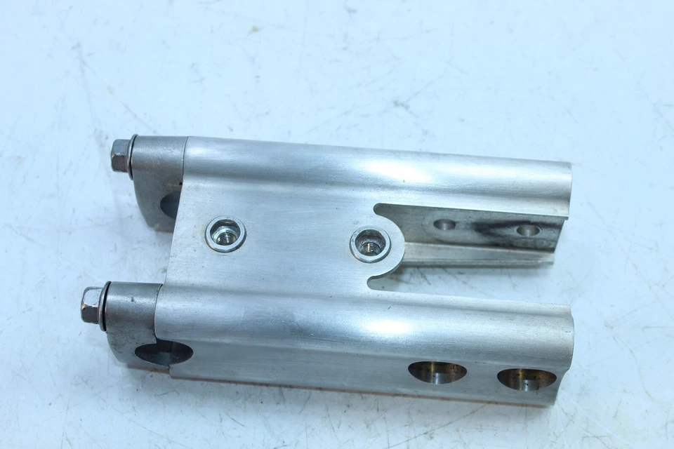 07-13 YAMAHA VENTURE LITE OEM ELEVADOR DE MANILLAR 8GJ-2381B-00-00 Foto 2 de 4