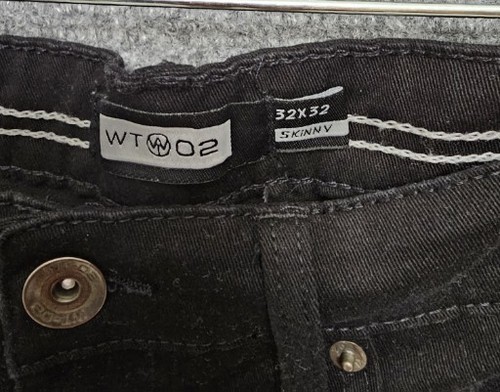 Men's WT 02 Slim Leg Stretch Black Distressed Jeans Size 32/32 - Picture 3 of 5