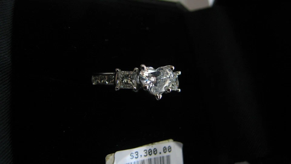 Anillo GIA Redondo Diseñador RITANI Diamante 1.25TCW Platino, Talla 6.5 $8799 VENTA Foto 3 de 4