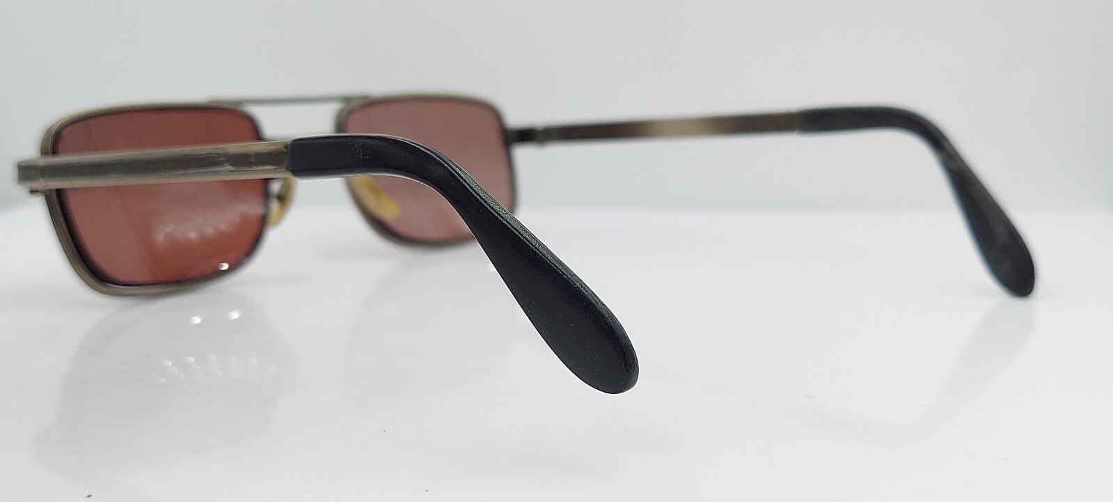 Vintage Universal Gray Rectangular Pilot Metal Su… - image 3