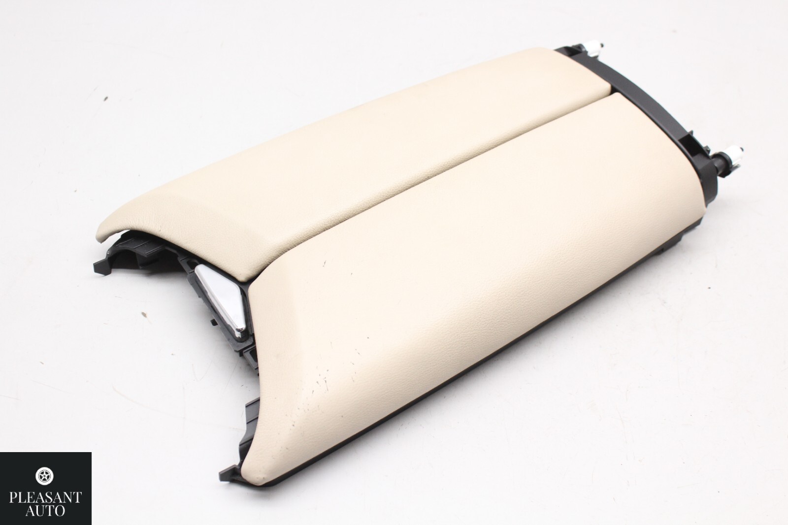 14-23 MASERATI GHIBLI QUATTROPORTE CENTER CONSOLE ARMREST ARM REST COVER LID OEM