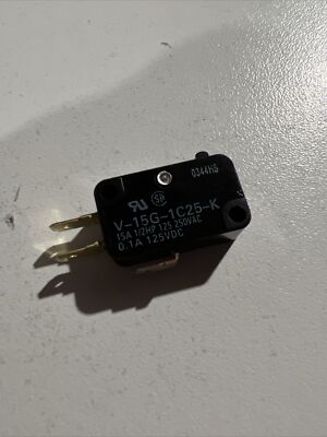 NEW OMRON V-15G-1C25-K LIMIT SWITCH 15A 1/2HP 125/250 V MICROSWITCH