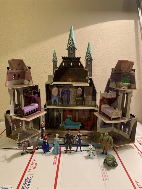 castle of arendelle playset