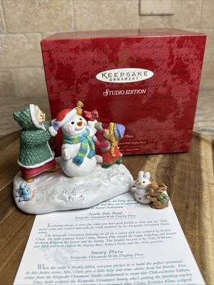 Hallmark Keepsake Studio Edition Snowy Plaza Ornament with Display Piece 1999