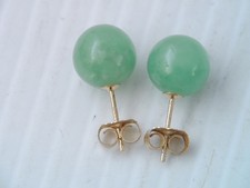 VINTAGE 14K GOLD GREEN JADE BALL EARRINGS