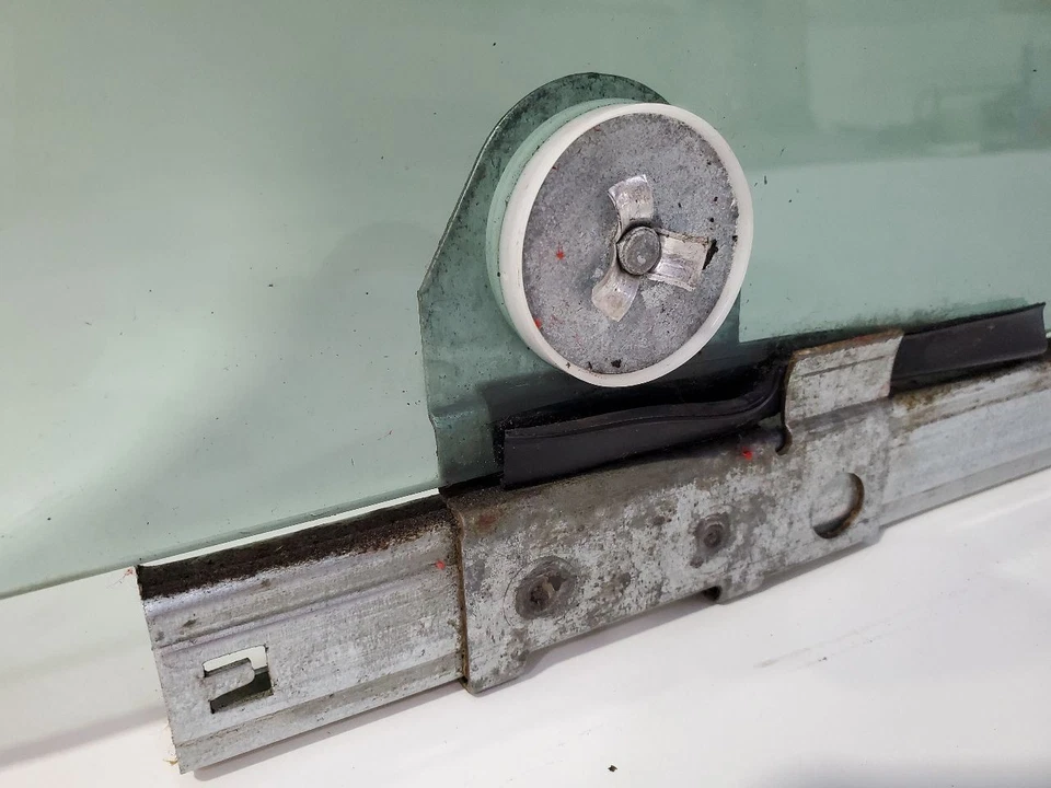 Lincoln Continental 1995 1996 1997 1998 OEM puerta trasera izquierda vidrio Foto 3 de 4