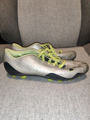 Under Armour Soccer Cleats Youth Size 3
