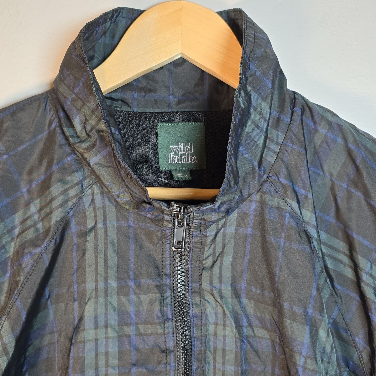 Wild Fable Ladies Green Plaid Cropped Zip Up Windbreaker Jacket