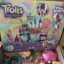 Mattel  DreamWorks Trolls Band Together Mount Rageous Playset, Queen Poppy Doll