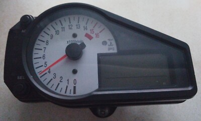 Suzuki GSXR 600 K1 Tacho Instrumententafel 2001 / 2002 / 2003