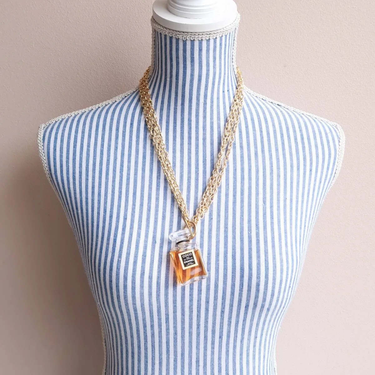 Chanel Coco Perfume Mini Bottle Chain Necklace Gold Accessories Case Rare  Japan