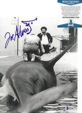JOE ALVES SIGNED JAWS SET DESIGNER 8x10 MOVIE PHOTO D SHARK BECKETT COA BAS
