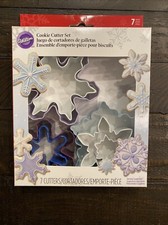 Wilton Snowflake Cookie Cutter 7 Piece Set - New Open Box