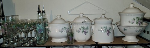 pfaltzgraff grapevine dishes