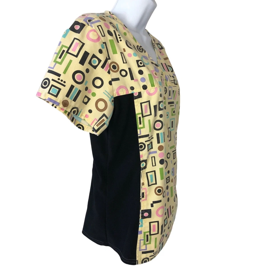 Cherokee Womens Scrub Top Size S Yellow with Geometric Shapes V neck Pockets - Image 2 of 4