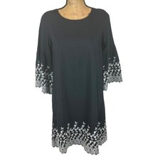 GAP Embroidered Bell Sleeve Shift Dress Black White Spring Feminine Size 2
