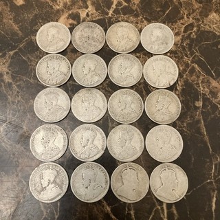Lot Of 20 Canadian 🇨🇦 80 Percent Silver Quarters $5 face value!