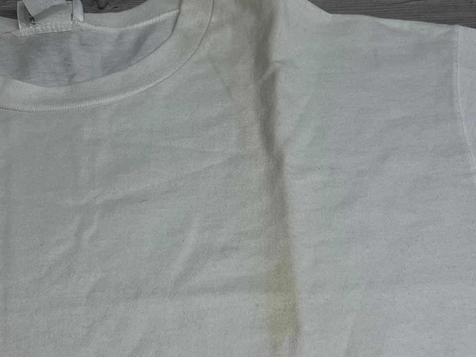 Camiseta blanca en blanco vintage años 90 Moda International puntada única hecha en EE. UU. OSFA Foto 3 de 4