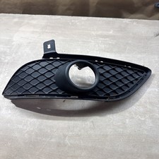 Mercedes B 180 W246 Gitter Stoßstange vorne rechts unten Blende NSW A2468850322 Mercedes B 180 W246 Gitter Stoßstange vorne rechts unten Blende NSW A2468850322