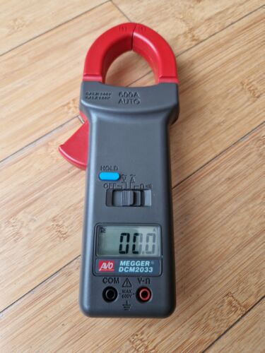DCM2033 Megger Clamp Meter 600A - Picture 4 of 10