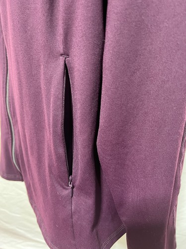 Chaqueta Livi 22/24 2X 3X Mujer Activa Top Cremallera Completa Ciruela Púrpura Volantes Bolsillos - Imagen 3 de 7