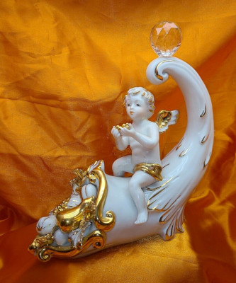 Vittorio Sabadin  Cherub on Shell   Porcelain Figurine - 24k Gold Paint Limited