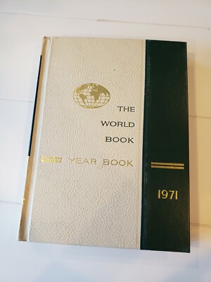 ムネ　⭕️ ENCYCLOPEDIA YEAR BOOK 1971 〜 80 The World Book Year Book 1971 - 1980 Vintage Encyclopedia
