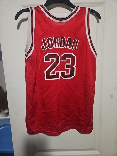 VTG Michael Jordan NBA Champion Red Jersey #23 Youth XL 18-20 - Afbeelding 9 van 14