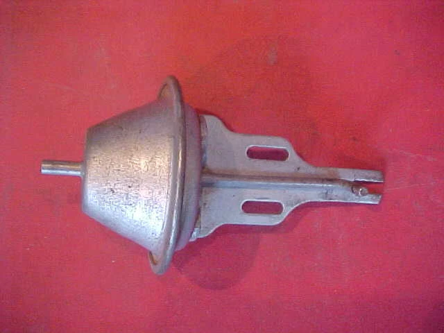 NOS OEM GM DELCO DISTRIBUTOR VACUUM ADVANCE CHAMBER 60s 60 61 CHEVY CORVAIR USA - Image 3 of 4