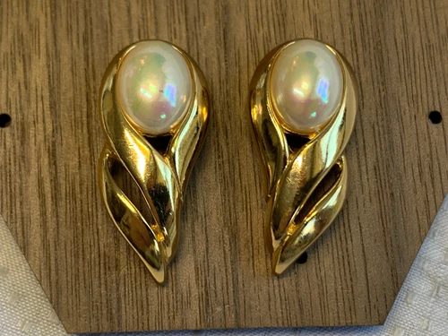 Vtg Christian Dior Earrings Fashion Jewelry Pearl Look Goldtone Push Back Studs