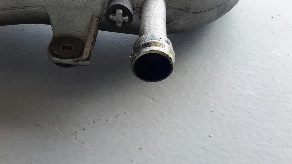 Distribuidor de tubos de admisión de aire OEM 078133351E para Audi A6 2000-2004 2,7 L Foto 4 de 4