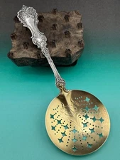 Whiting Pompadour Pattern Sterling Silver Pea Server 8-5/8" Long 69 grams "A"