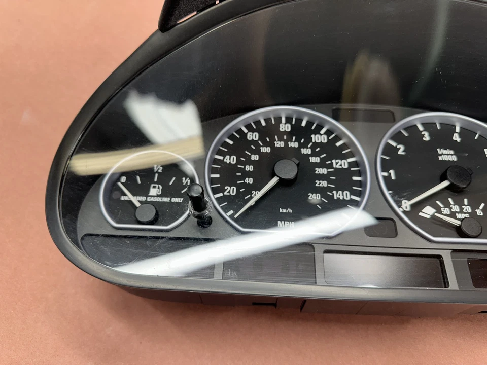 Cuadro de instrumentos velocímetro tablero BMW E46 330I 325I 330XI OEM 105 K millas Foto 4 de 4