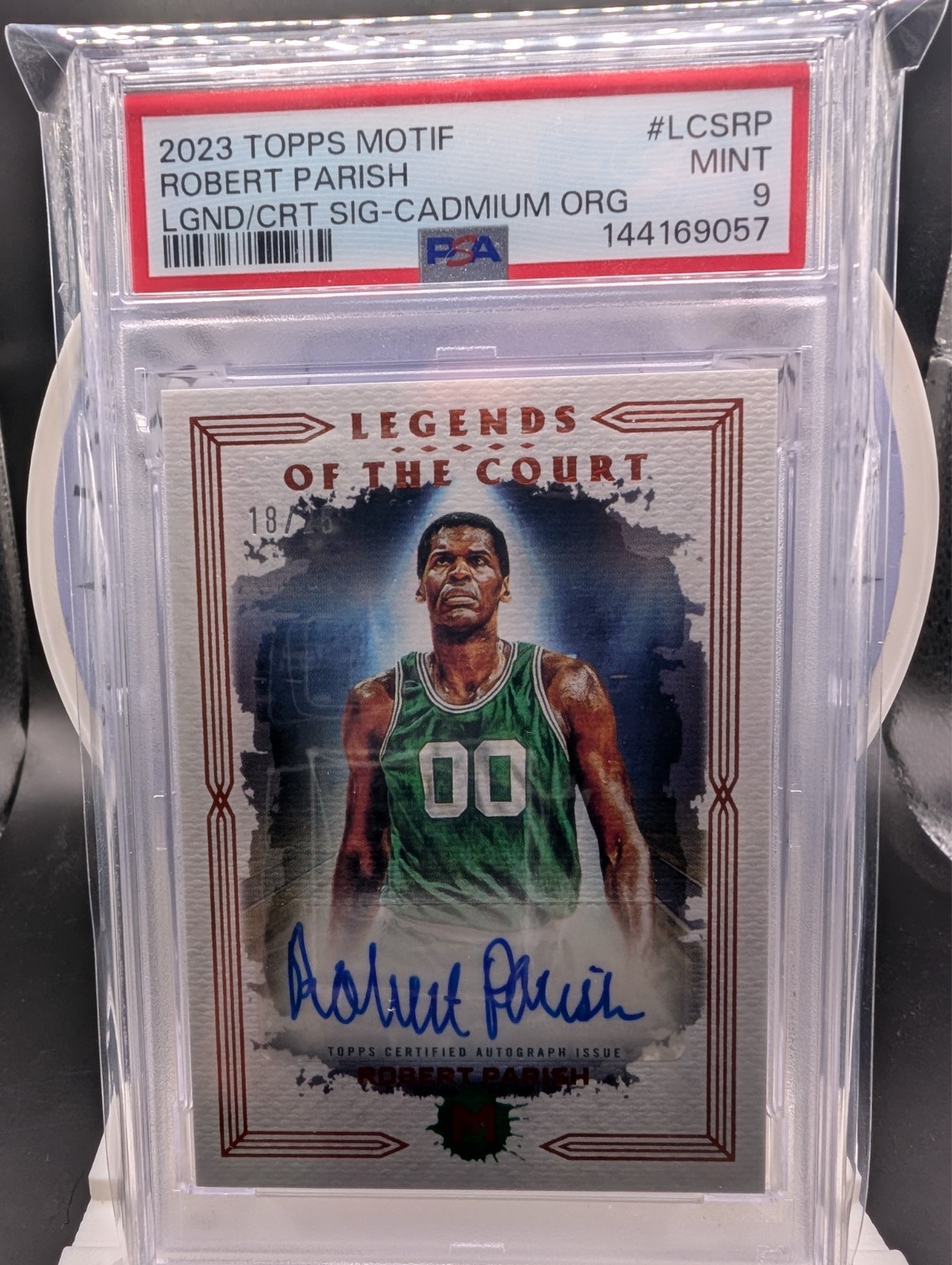 2023 Topps Motif Legends of the Court Robert Parish!Cadmium!Auto!/25!PSA 9!LCSRP view 2
