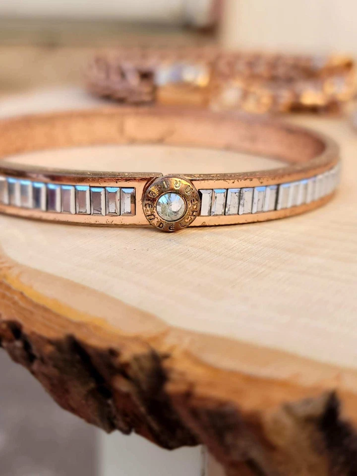 Colección de seis brazaletes y brazaletes vintage HENRI BENDEL - oro rosa, oro,... Foto 2 de 4