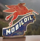 VINTAGE RARE ORIGINAL MOBILOIL PEGASUS PORCELAIN TEXLITE MOBIL SIGN