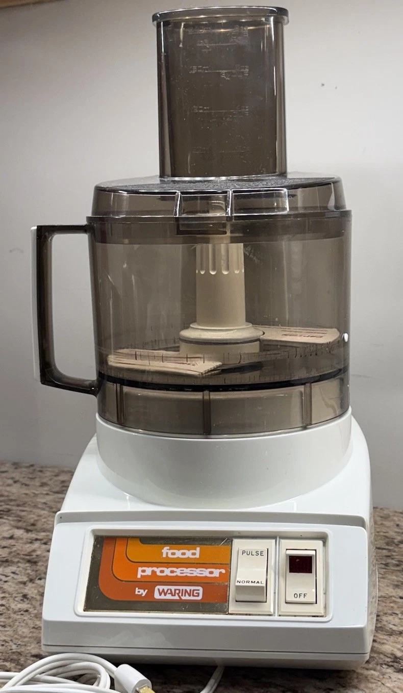 Vintage Waring Food Processor FP510 and Blade WORKING
Opens in a new window or tab