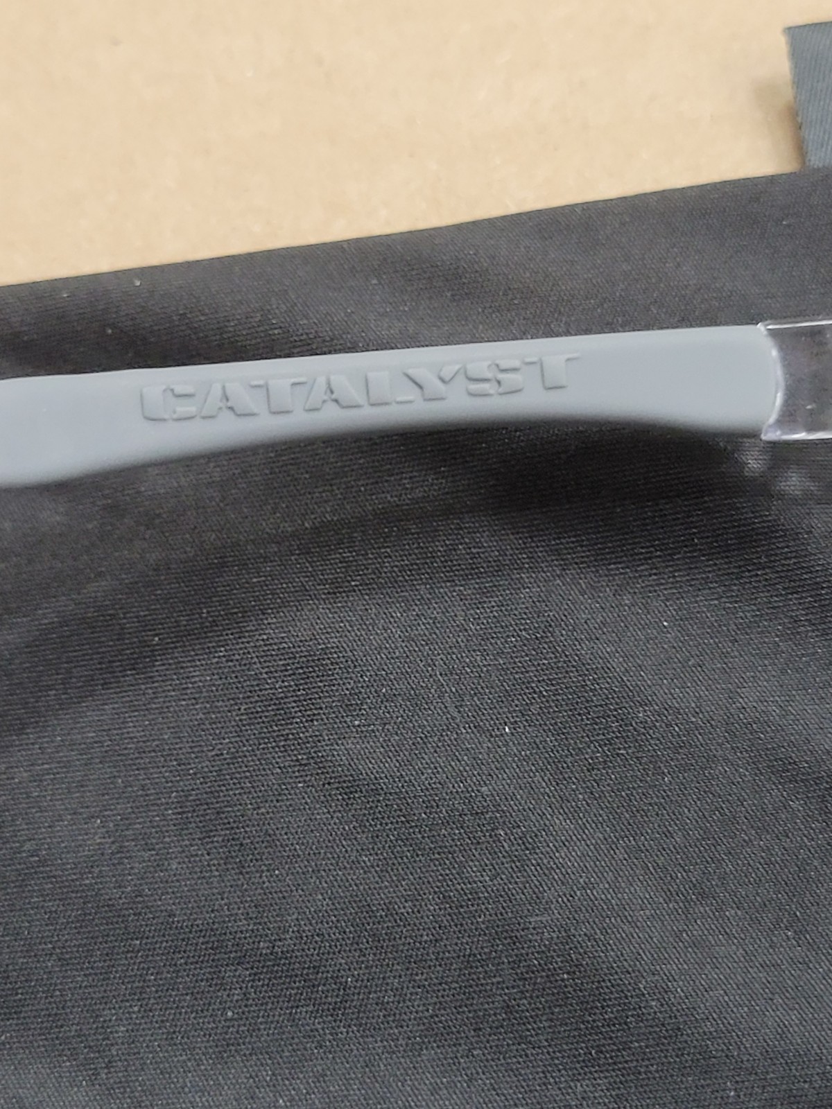 AUTHENTIC OAKLEY CATALYST CLEAR WITH VIOLET IRIDI… - image 4