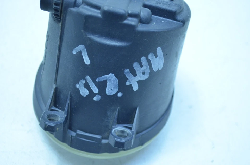 09-14 TOYOTA MATRIX LUZ ANTINIEBLA IZQUIERDA LADO CONDUCTOR OEM Foto 3 de 4