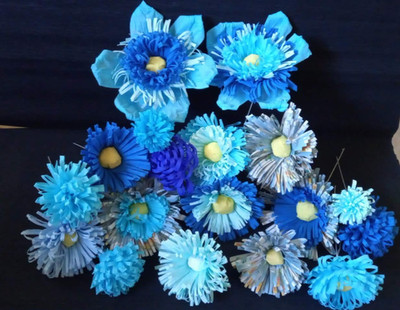 18 x Krepprosen, Krepp Papier Blumen,mit Blumen Draht,  BLAU set , ELIT ETNO
