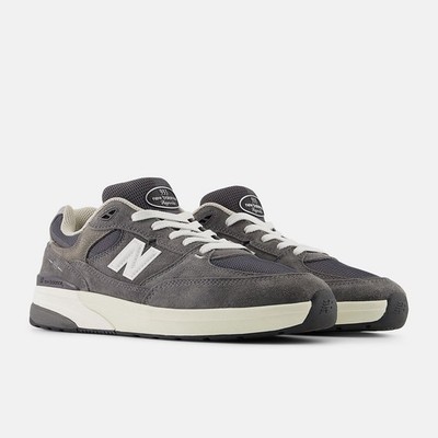 New Balance Numeric 933 Andrew Reynold's - Dark Grey/White - Men's 7.5