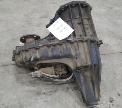2017-2019 Ford F250 Super Duty Transfer Case Assembly 6.7L ES Rear Slip Yoke OEM