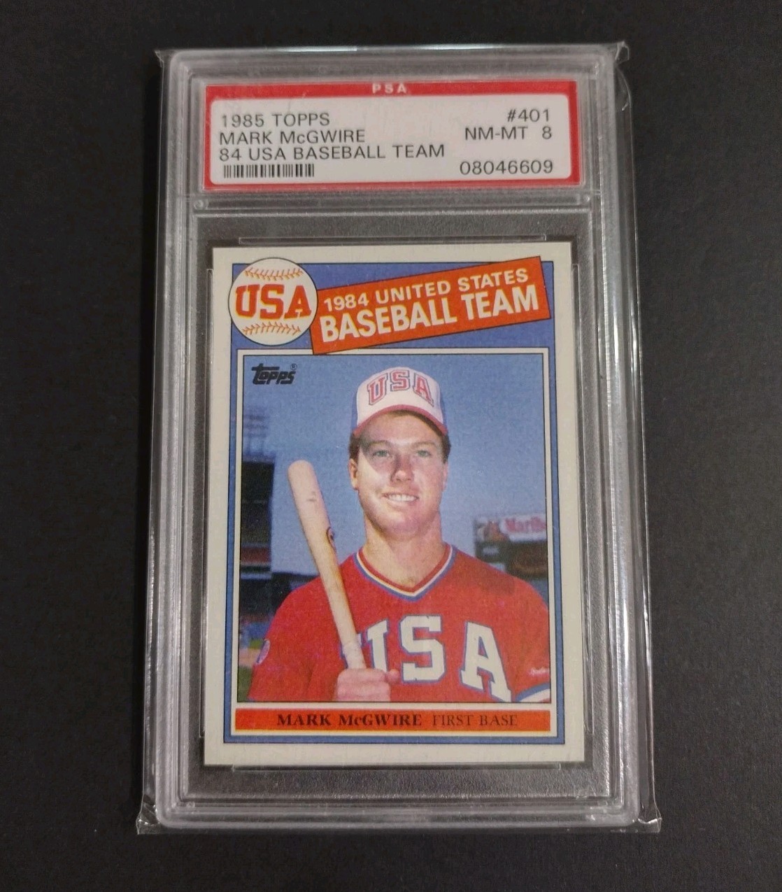 1985 TOPPS MARK MCGWIRE ROOKIE (RC) #401 PSA 8 view 1