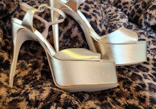 STEVE MADDEN -SZ 11M Gold   6.5 stiletto heel...
