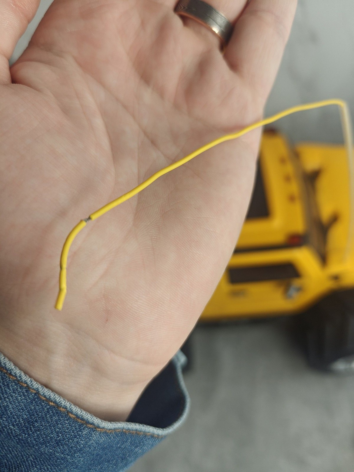 Vintage Radio Shack Hummer H2 RC 2004 Tested No Remote Read Desc