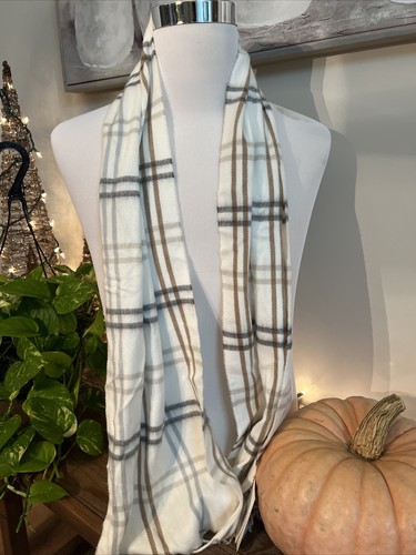 NWT Steve Madden Mid Weight Cozy Muffler Scarf with Fringe Ivory Gray Beige - Picture 5 of 6