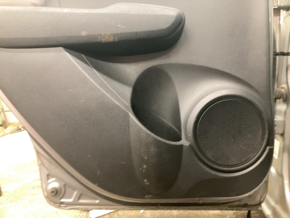 09 10 HONDA FIT Rear Door Trim Panel Left Foto 3 de 3