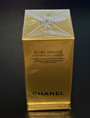 CHANEL Sublimage L'Essence Lumiere Ultimate Light-Revealing
