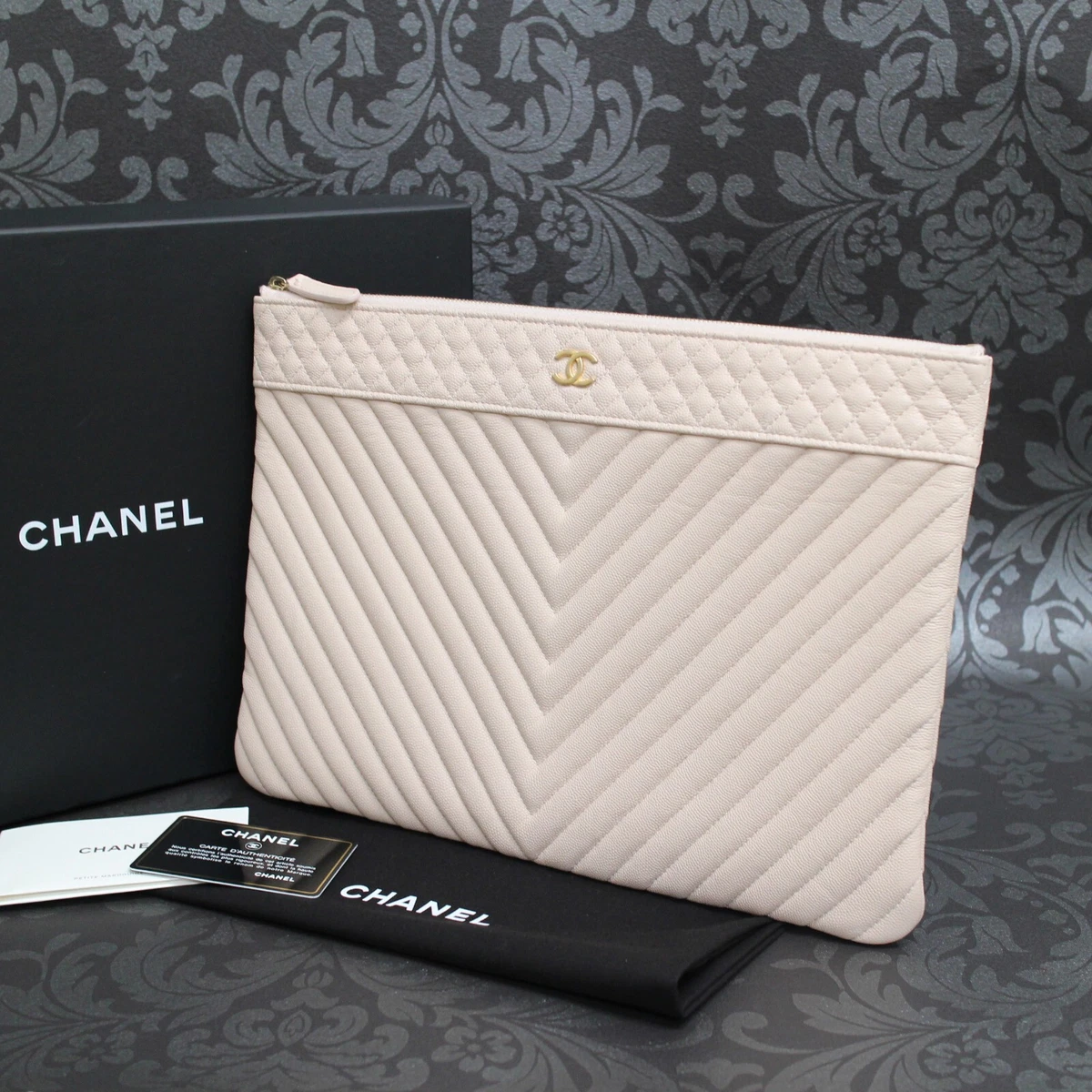 CHANEL V Stitch Caviar Skin Leather Pink Beige Clutch Bag #2623 Rise-on