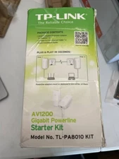 TP-LINK TLPA8010KIT AV1200 Powerline Ethernet Adapter